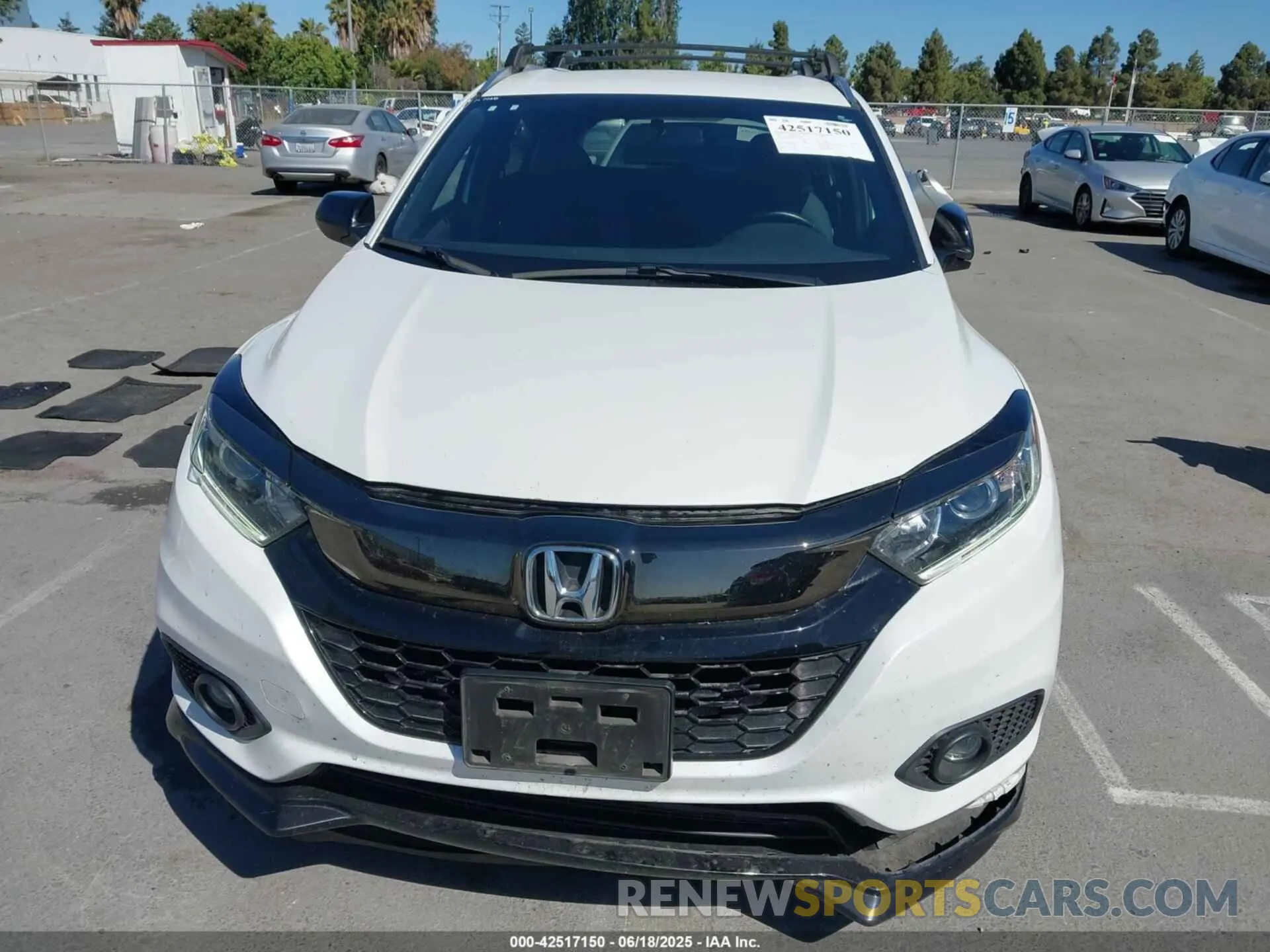 12 Photograph of a damaged car 3CZRU5H13NM725645 HONDA HR-V 2022