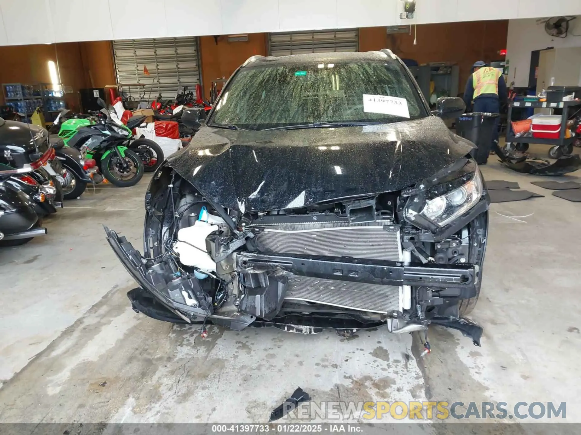 13 Photograph of a damaged car 3CZRU5H13NM741487 HONDA HR-V 2022