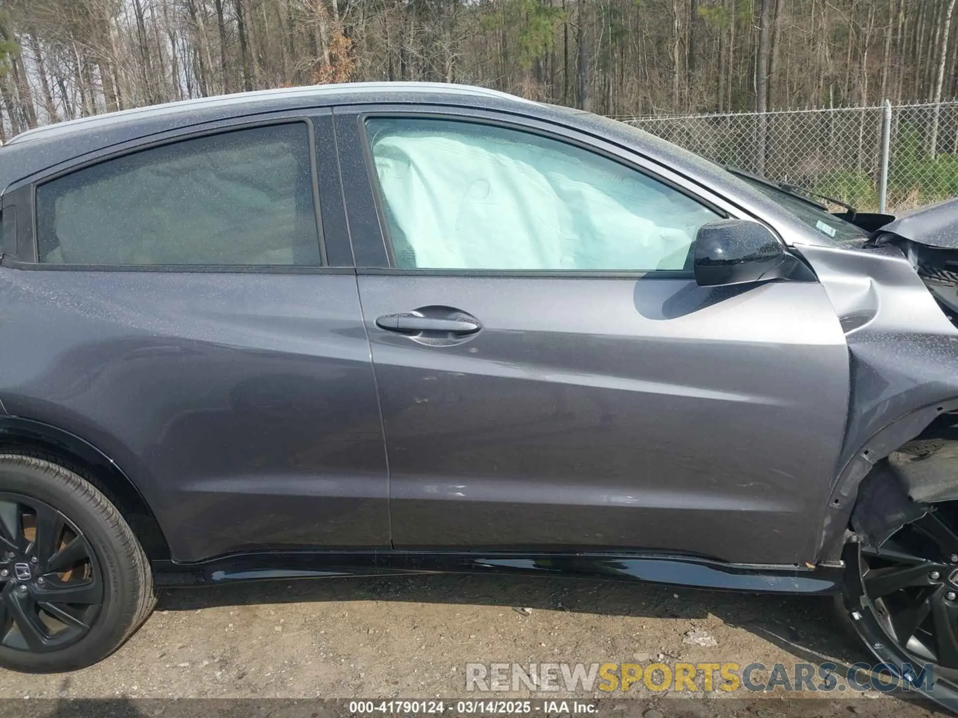 14 Photograph of a damaged car 3CZRU5H14NM715819 HONDA HR-V 2022