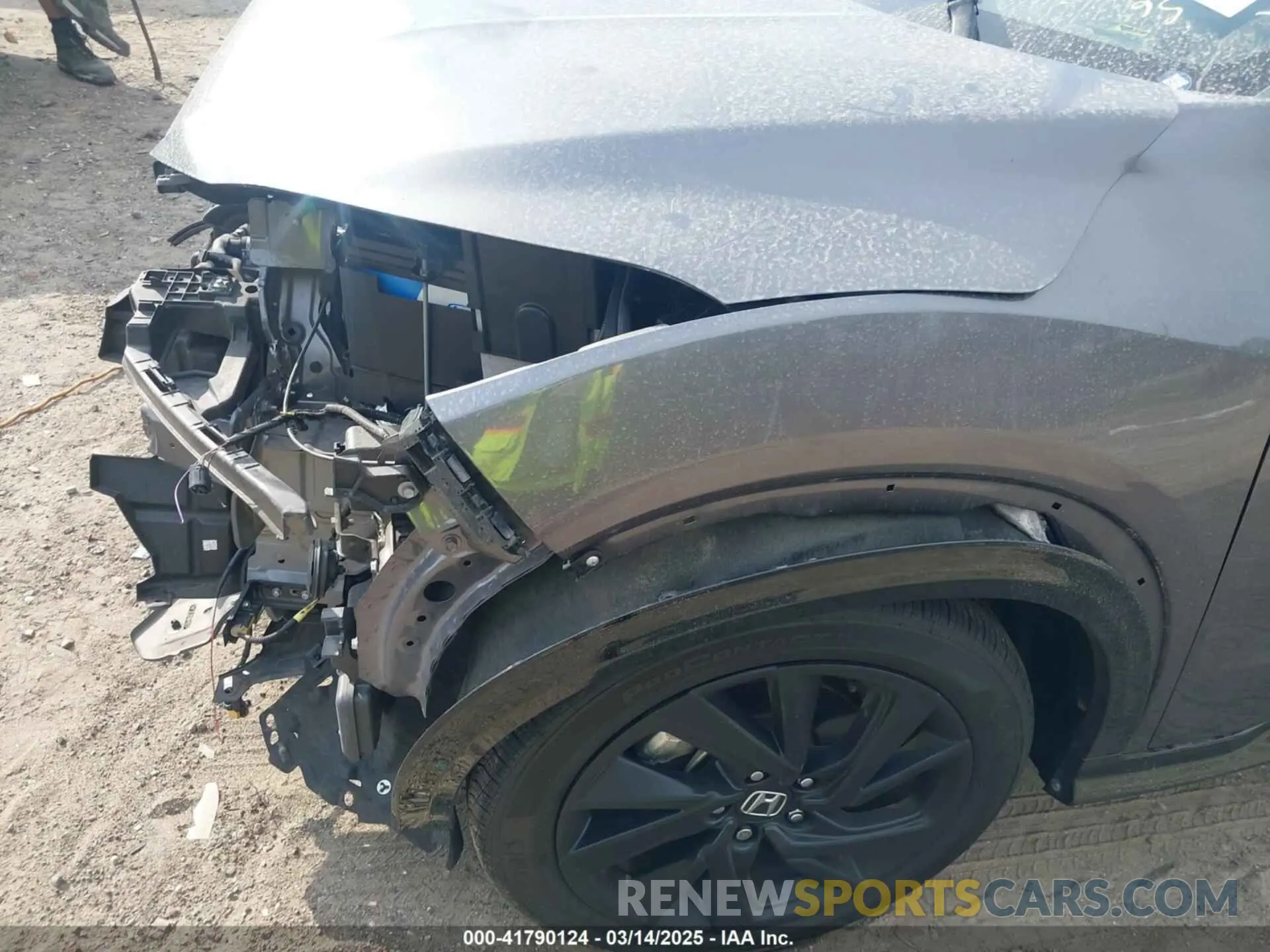 19 Photograph of a damaged car 3CZRU5H14NM715819 HONDA HR-V 2022