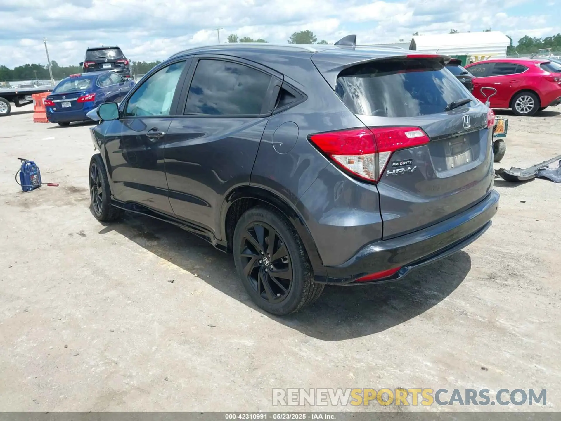 3 Photograph of a damaged car 3CZRU5H14NM727436 HONDA HR-V 2022