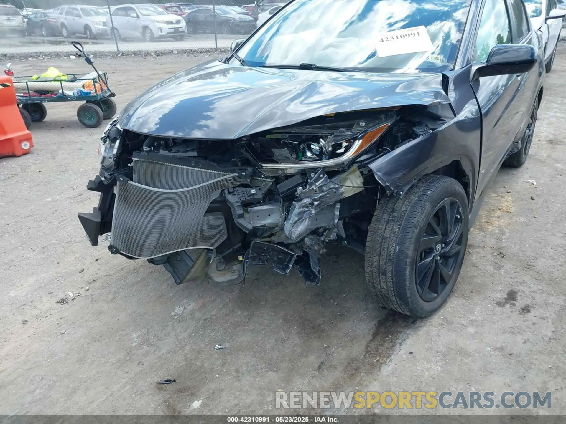 6 Photograph of a damaged car 3CZRU5H14NM727436 HONDA HR-V 2022