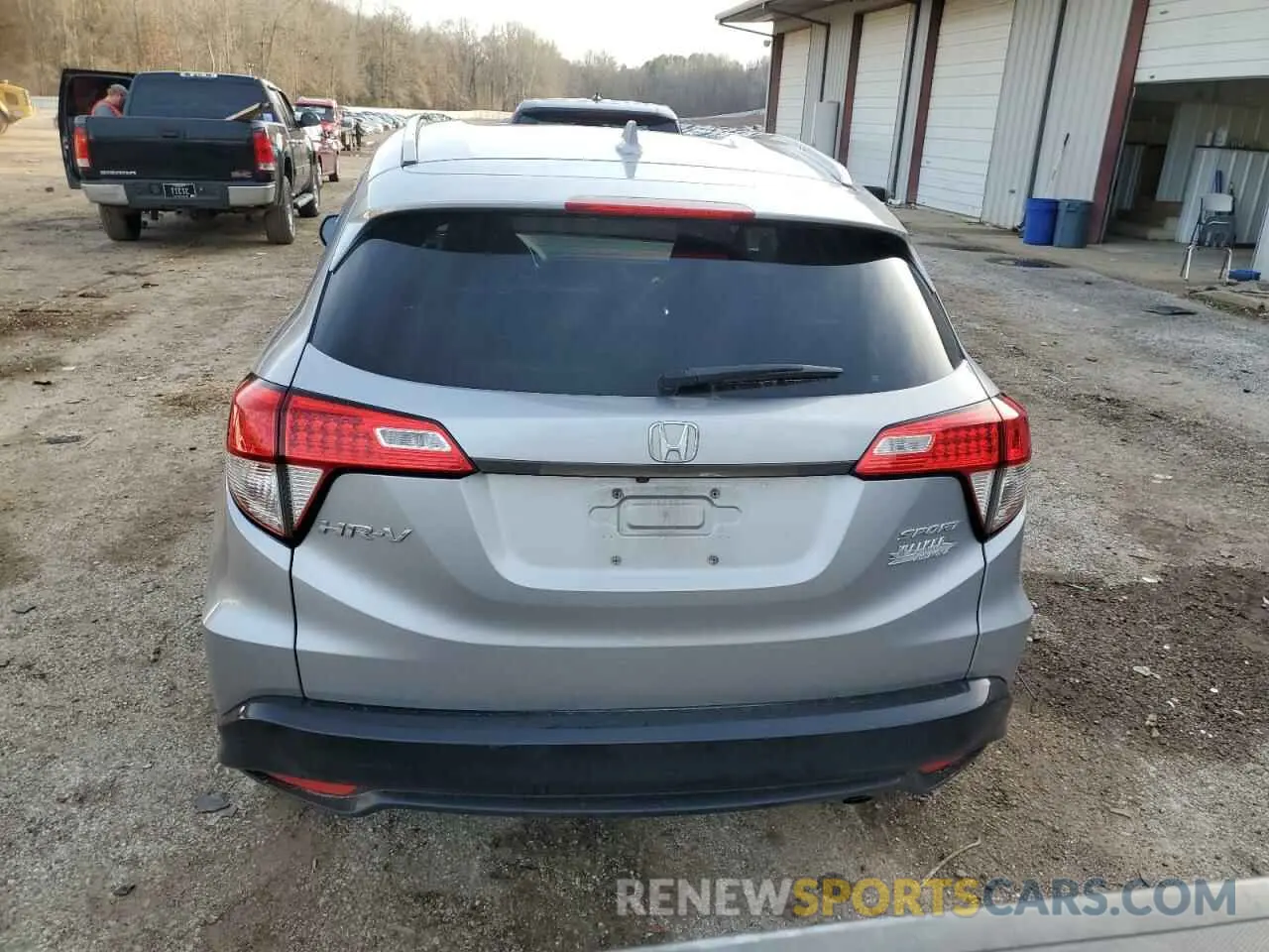 6 Photograph of a damaged car 3CZRU5H14NM733379 HONDA HR-V 2022