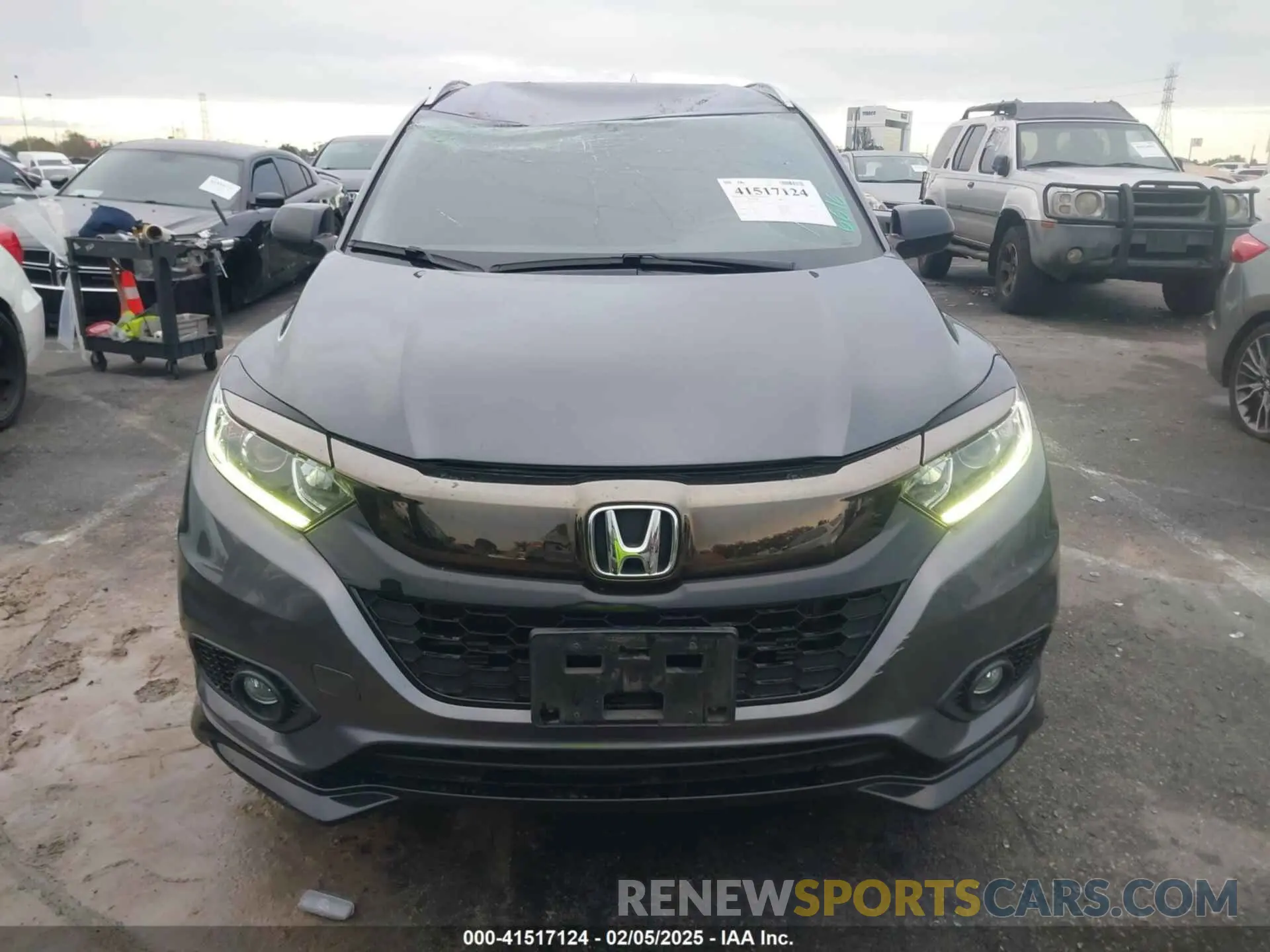 12 Photograph of a damaged car 3CZRU5H14NM741630 HONDA HR-V 2022
