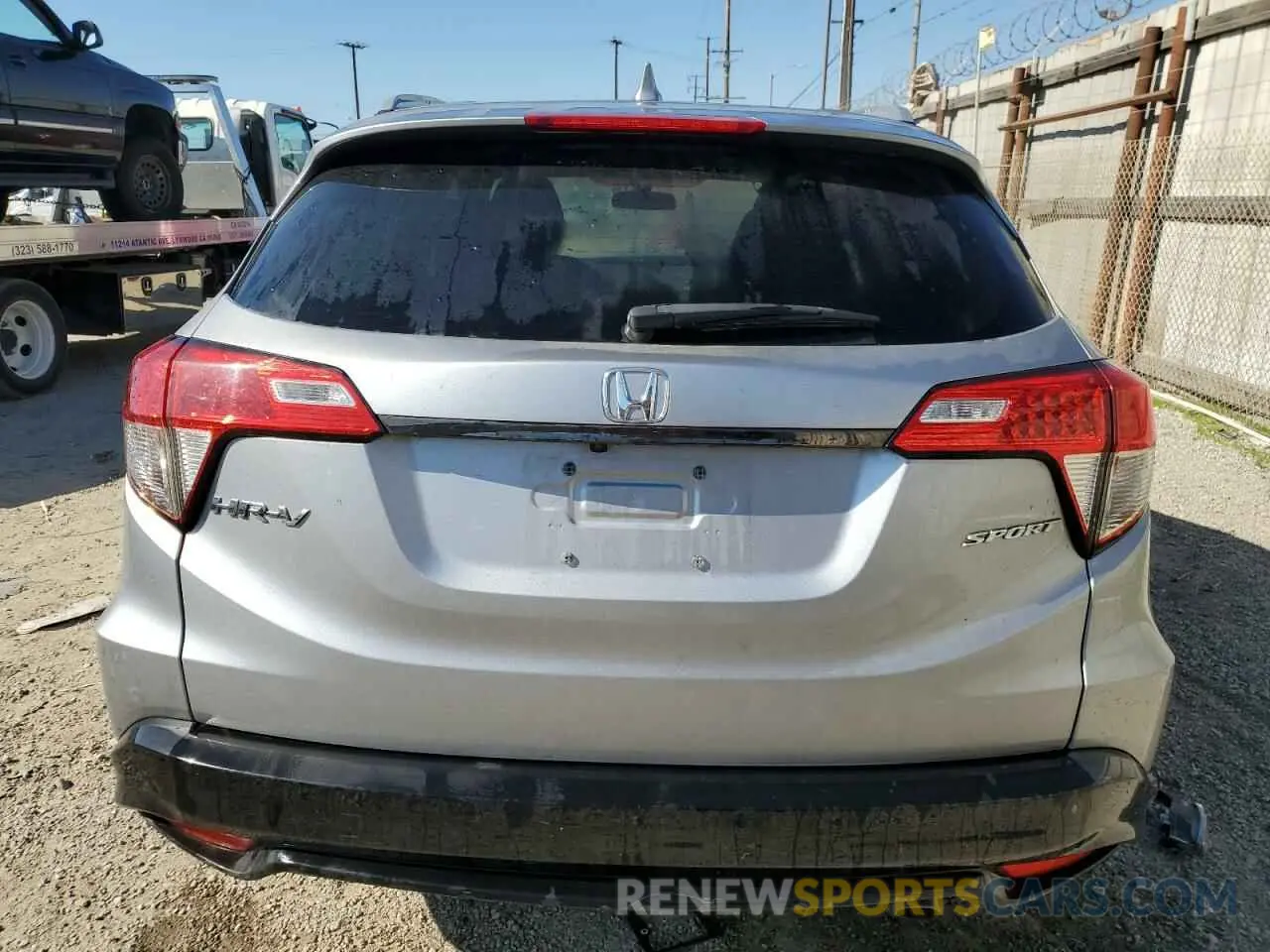 6 Photograph of a damaged car 3CZRU5H15NM741006 HONDA HR-V 2022