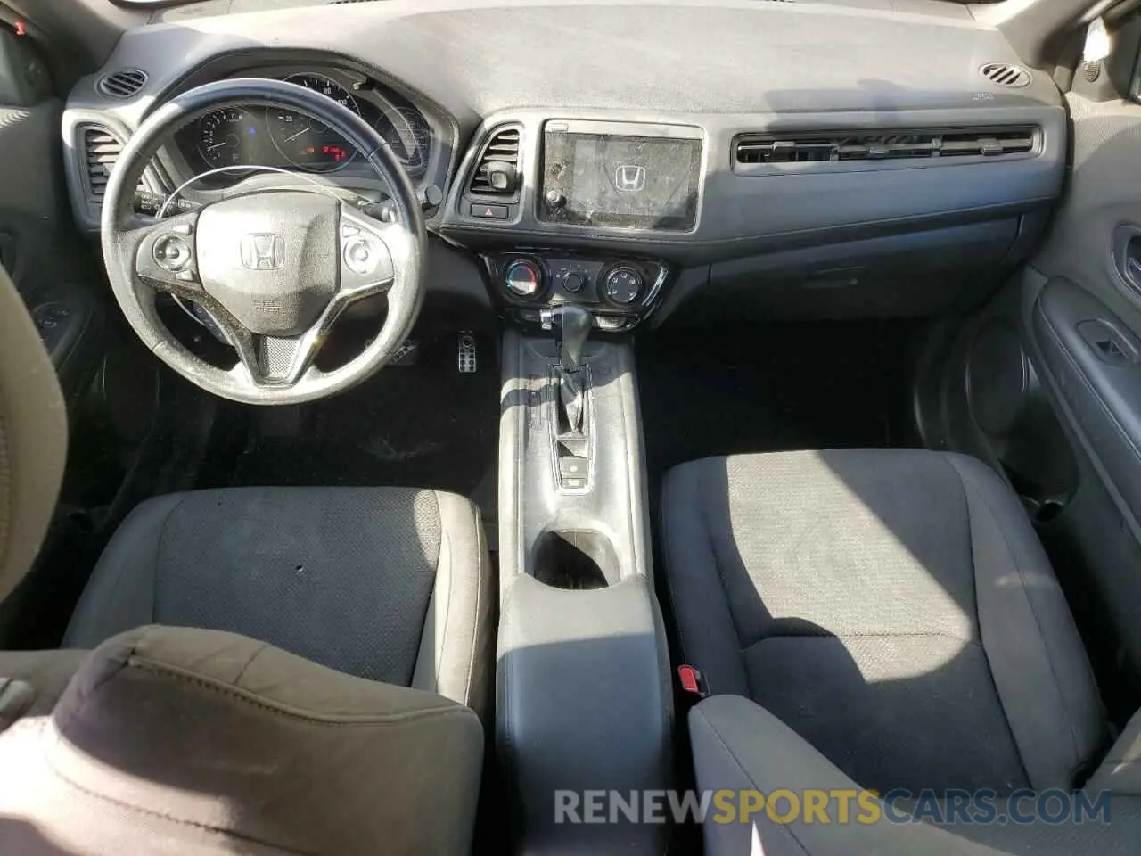 8 Photograph of a damaged car 3CZRU5H15NM741006 HONDA HR-V 2022