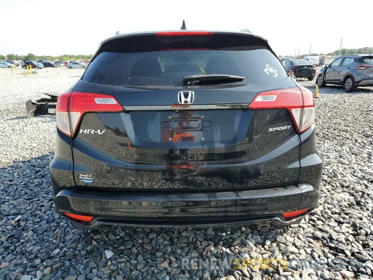 6 Photograph of a damaged car 3CZRU5H16NM722352 HONDA HR-V 2022