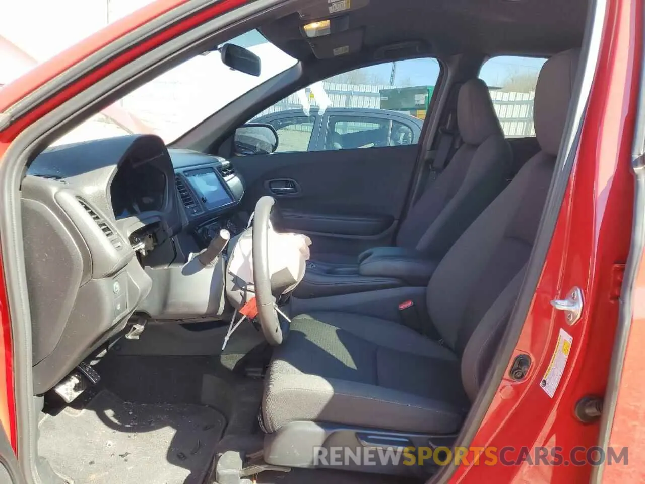7 Photograph of a damaged car 3CZRU5H16NM728863 HONDA HR-V 2022