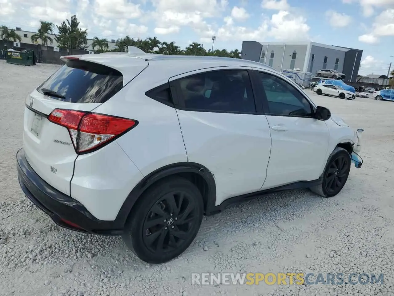 3 Photograph of a damaged car 3CZRU5H16NM730421 HONDA HR-V 2022