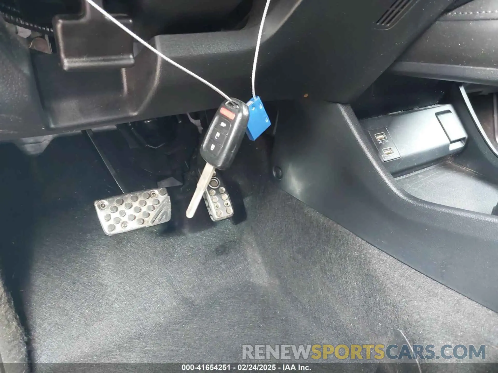 11 Photograph of a damaged car 3CZRU5H16NM742181 HONDA HR-V 2022