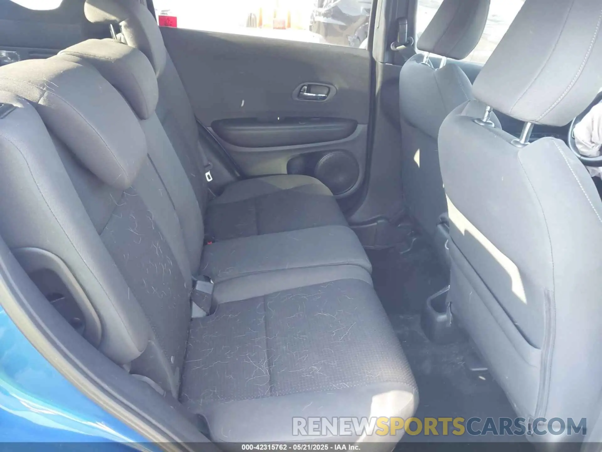 8 Photograph of a damaged car 3CZRU5H18NM731330 HONDA HR-V 2022