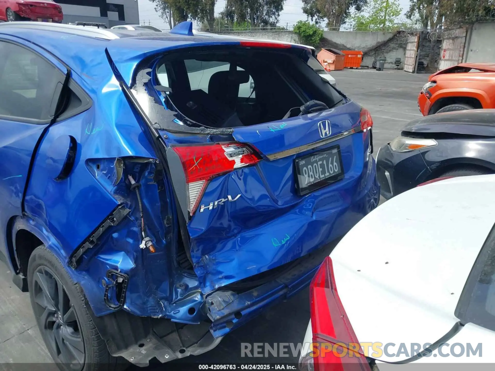 16 Photograph of a damaged car 3CZRU5H18NM745311 HONDA HR-V 2022