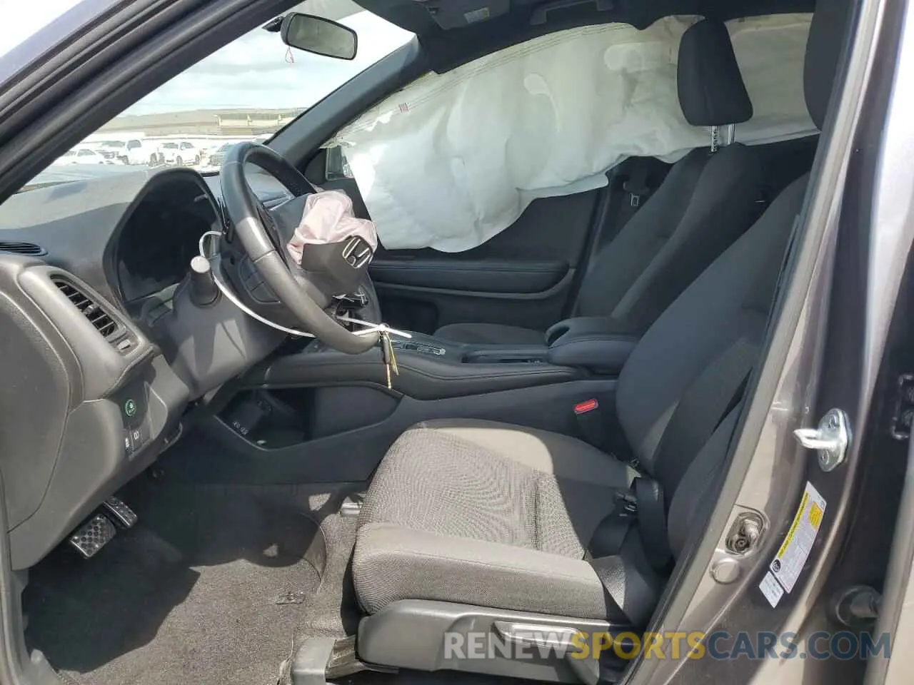 7 Photograph of a damaged car 3CZRU5H19NM701298 HONDA HR-V 2022
