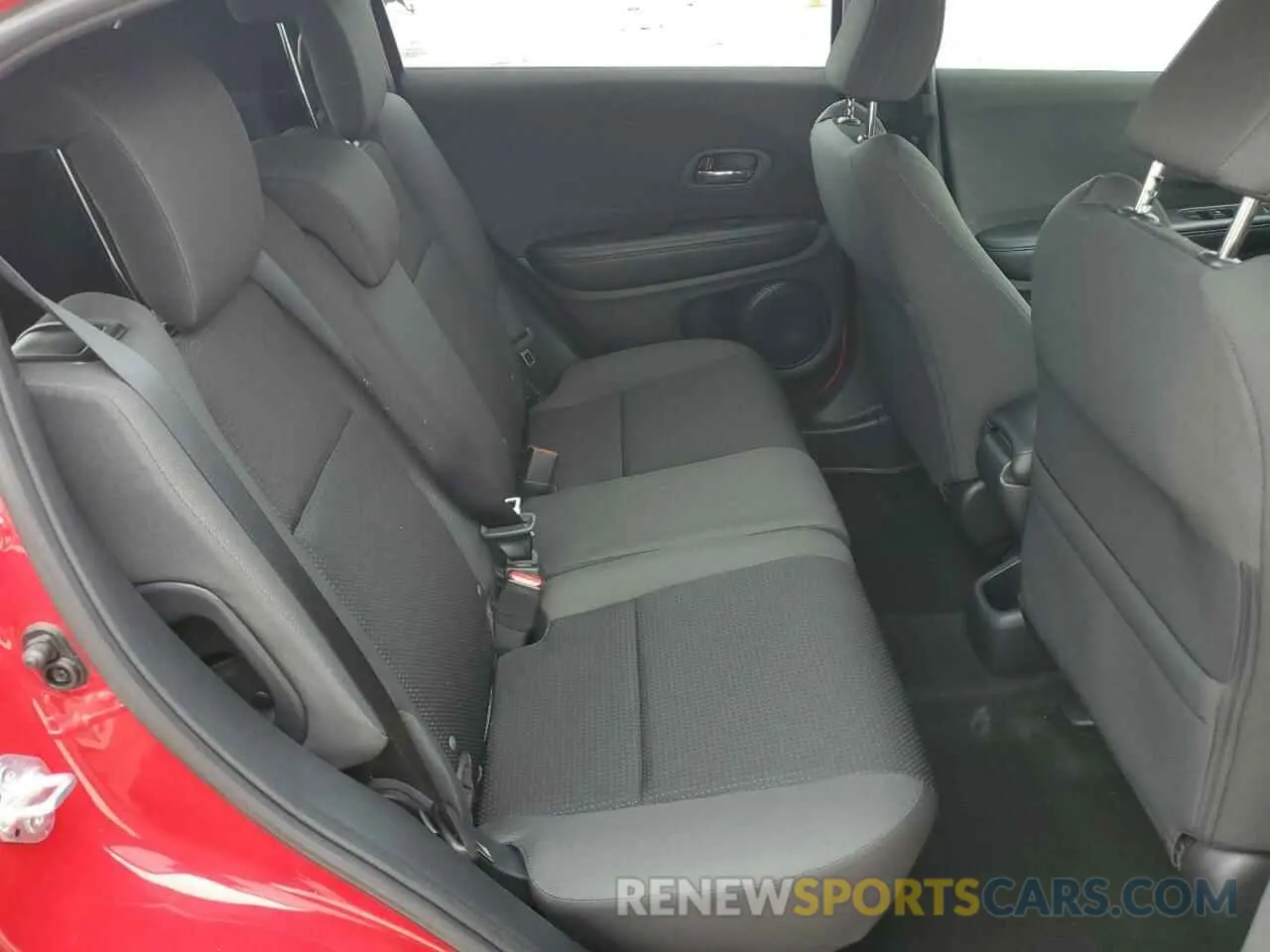 11 Photograph of a damaged car 3CZRU5H1XNM706655 HONDA HR-V 2022