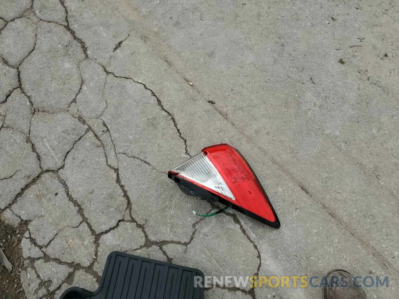 13 Photograph of a damaged car 3CZRU5H1XNM706655 HONDA HR-V 2022