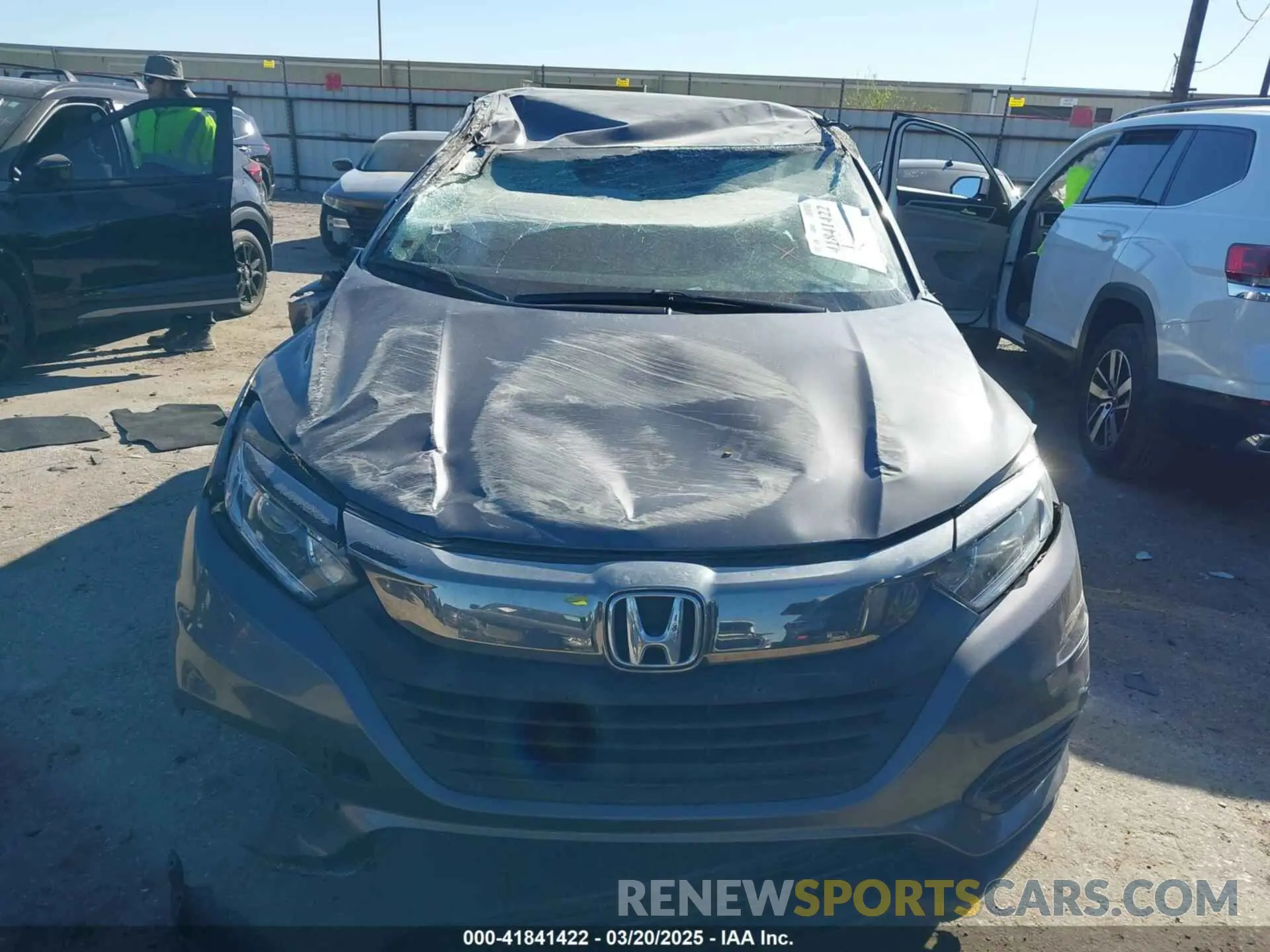 11 Photograph of a damaged car 3CZRU5H30NM712756 HONDA HR-V 2022