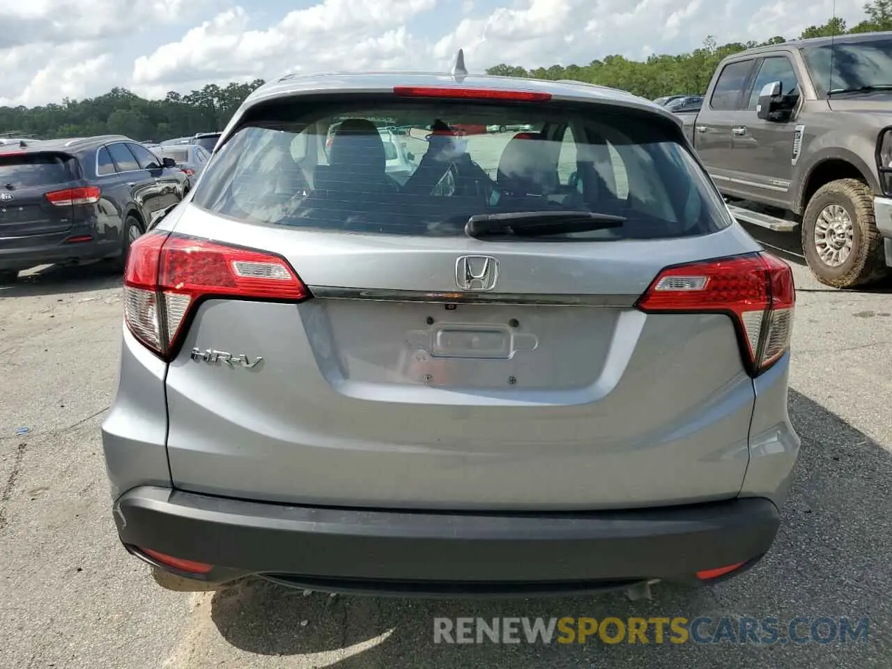 6 Photograph of a damaged car 3CZRU5H30NM723689 HONDA HR-V 2022