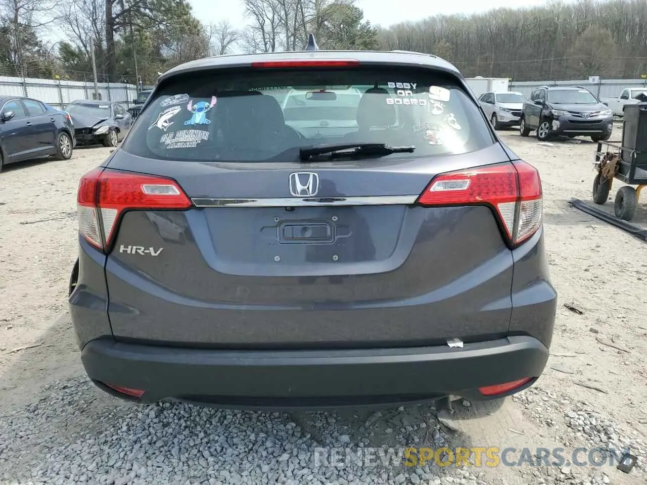 6 Photograph of a damaged car 3CZRU5H31NM702821 HONDA HR-V 2022