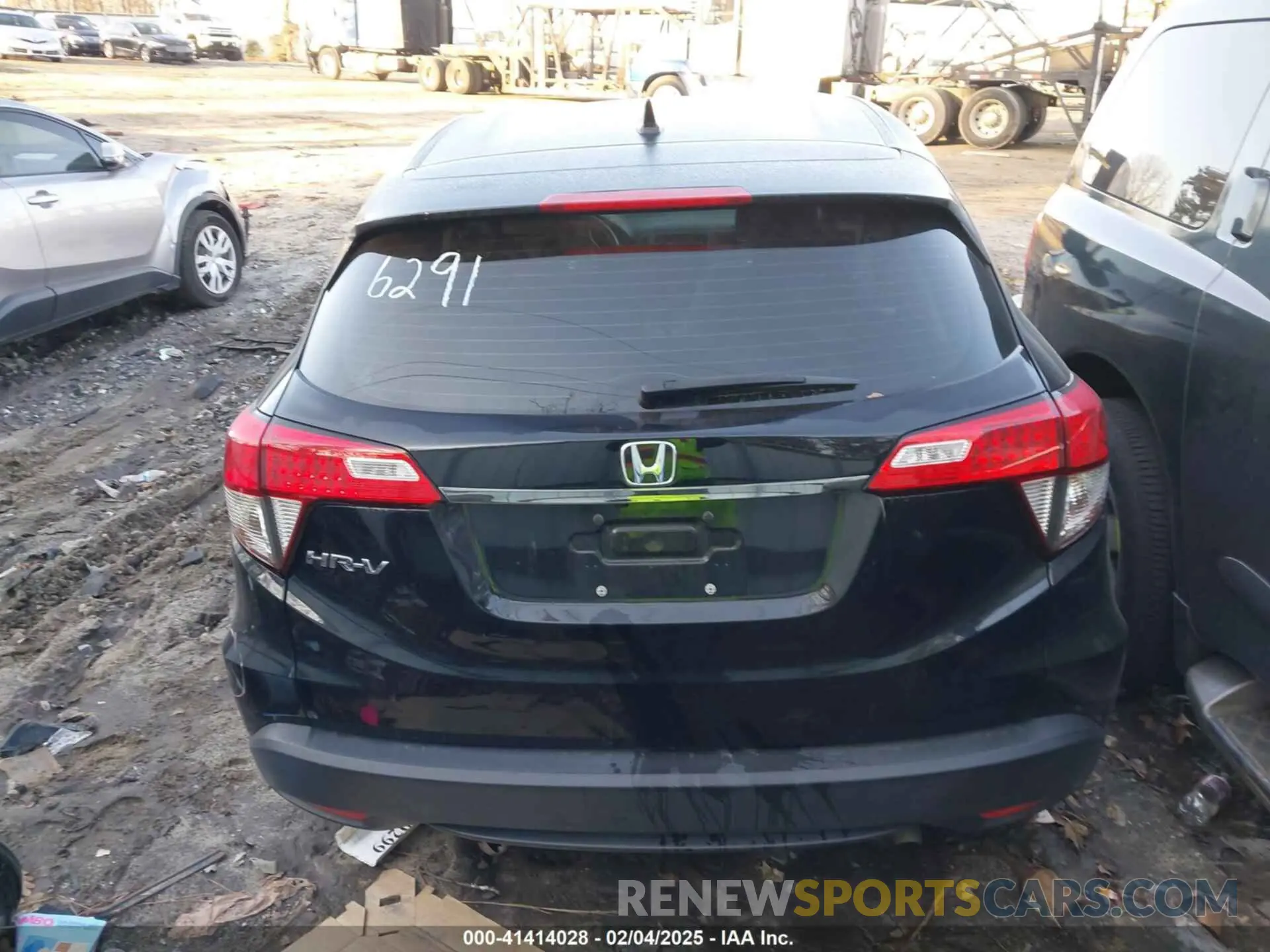 16 Photograph of a damaged car 3CZRU5H32NM716291 HONDA HR-V 2022