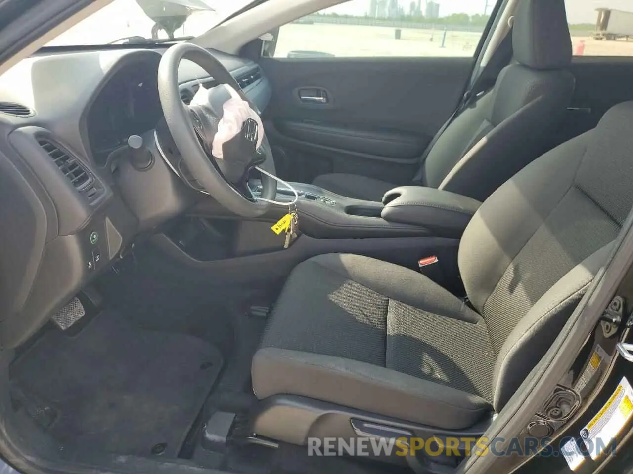 7 Photograph of a damaged car 3CZRU5H32NM716694 HONDA HR-V 2022