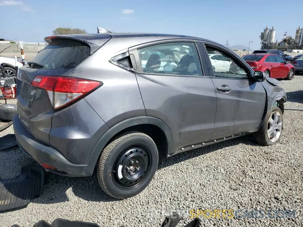 3 Photograph of a damaged car 3CZRU5H32NM723645 HONDA HR-V 2022