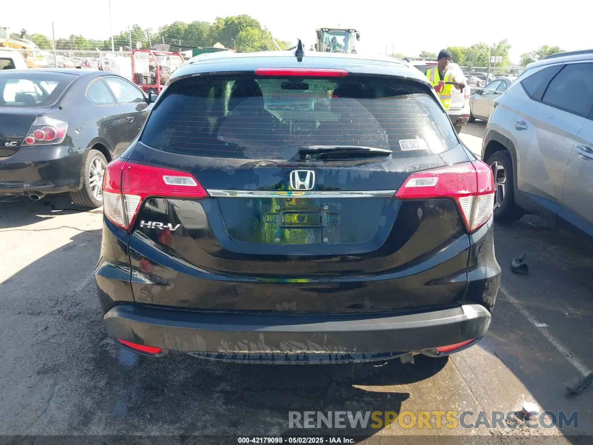 15 Photograph of a damaged car 3CZRU5H33NM717434 HONDA HR-V 2022