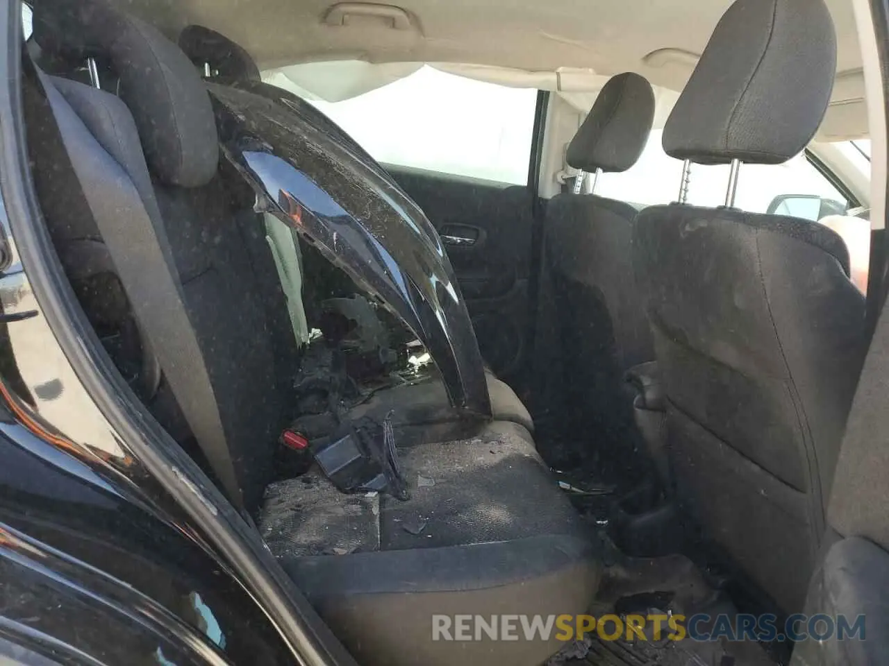 12 Photograph of a damaged car 3CZRU5H33NM731365 HONDA HR-V 2022