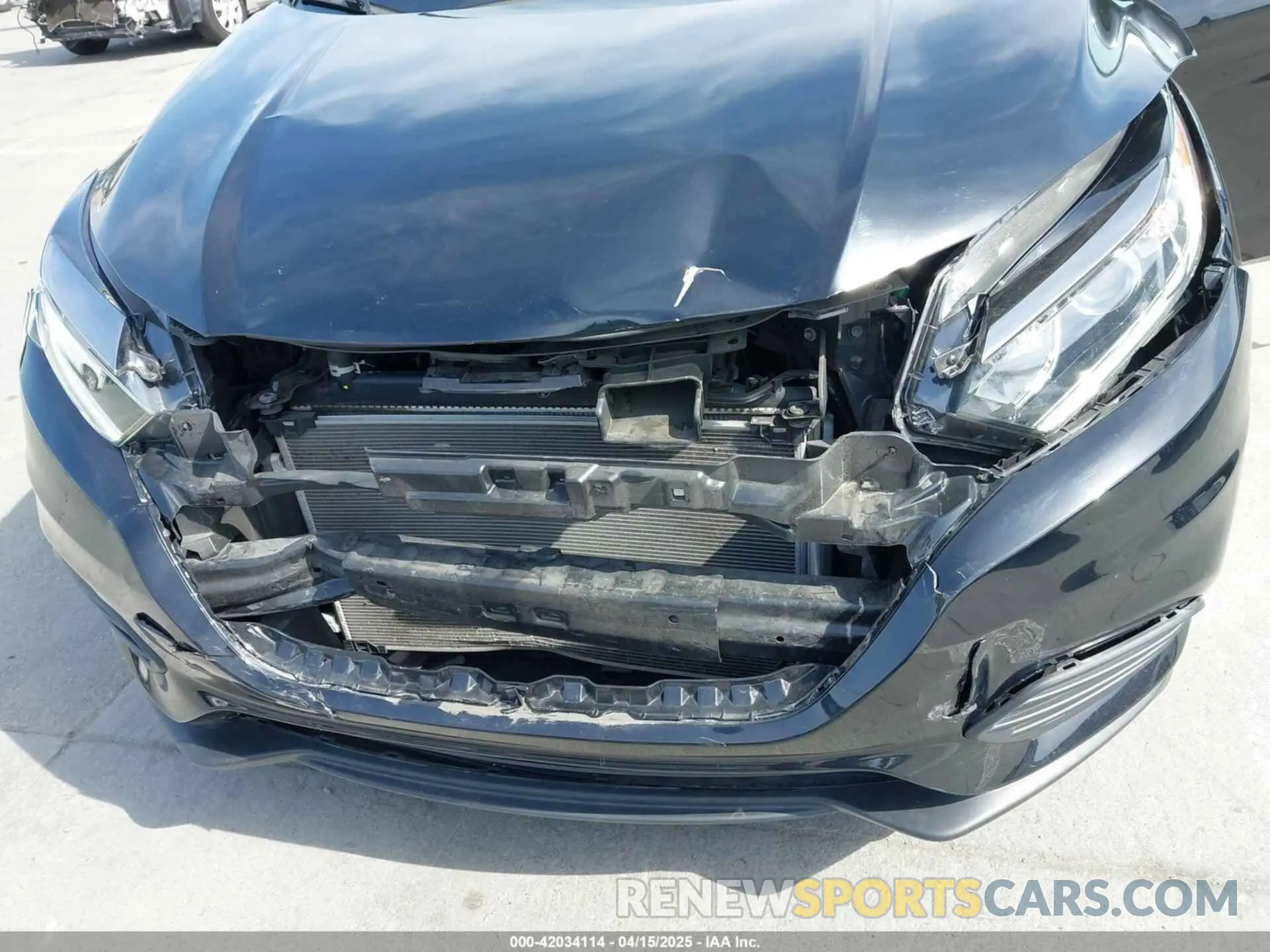 6 Photograph of a damaged car 3CZRU5H33NM737697 HONDA HR-V 2022