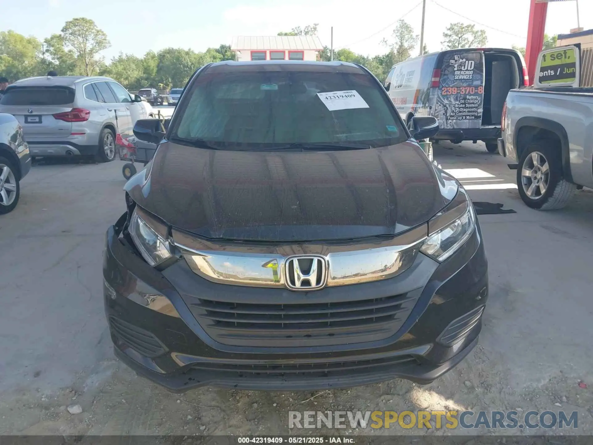 12 Photograph of a damaged car 3CZRU5H34NM704417 HONDA HR-V 2022
