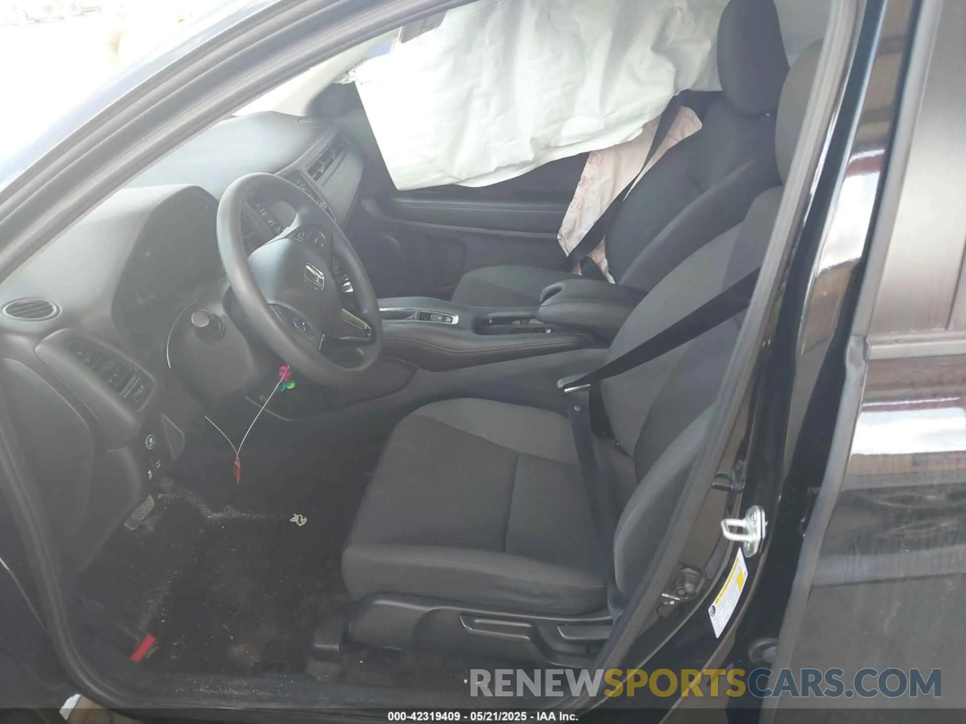 5 Photograph of a damaged car 3CZRU5H34NM704417 HONDA HR-V 2022