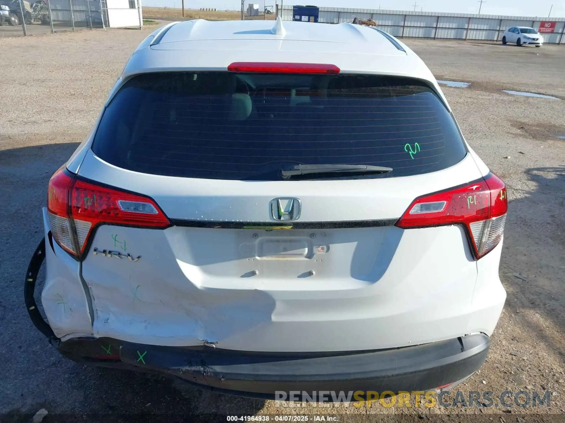 16 Photograph of a damaged car 3CZRU5H34NM708919 HONDA HR-V 2022