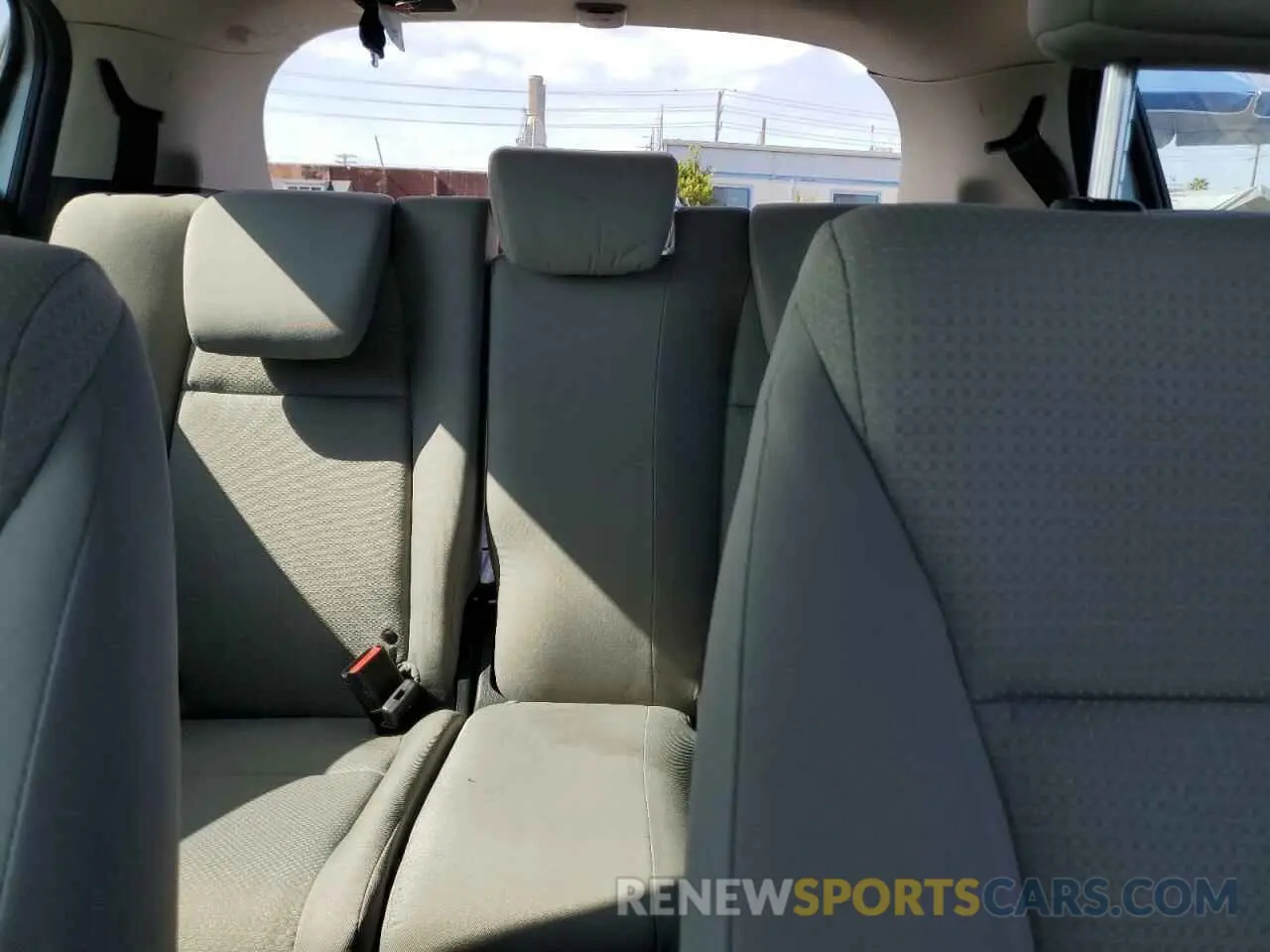 10 Photograph of a damaged car 3CZRU5H34NM717538 HONDA HR-V 2022