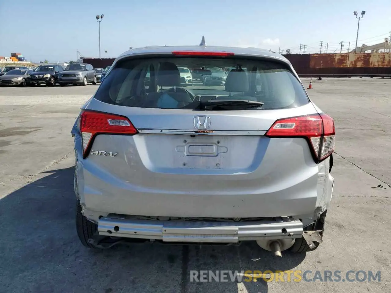 6 Photograph of a damaged car 3CZRU5H34NM717538 HONDA HR-V 2022