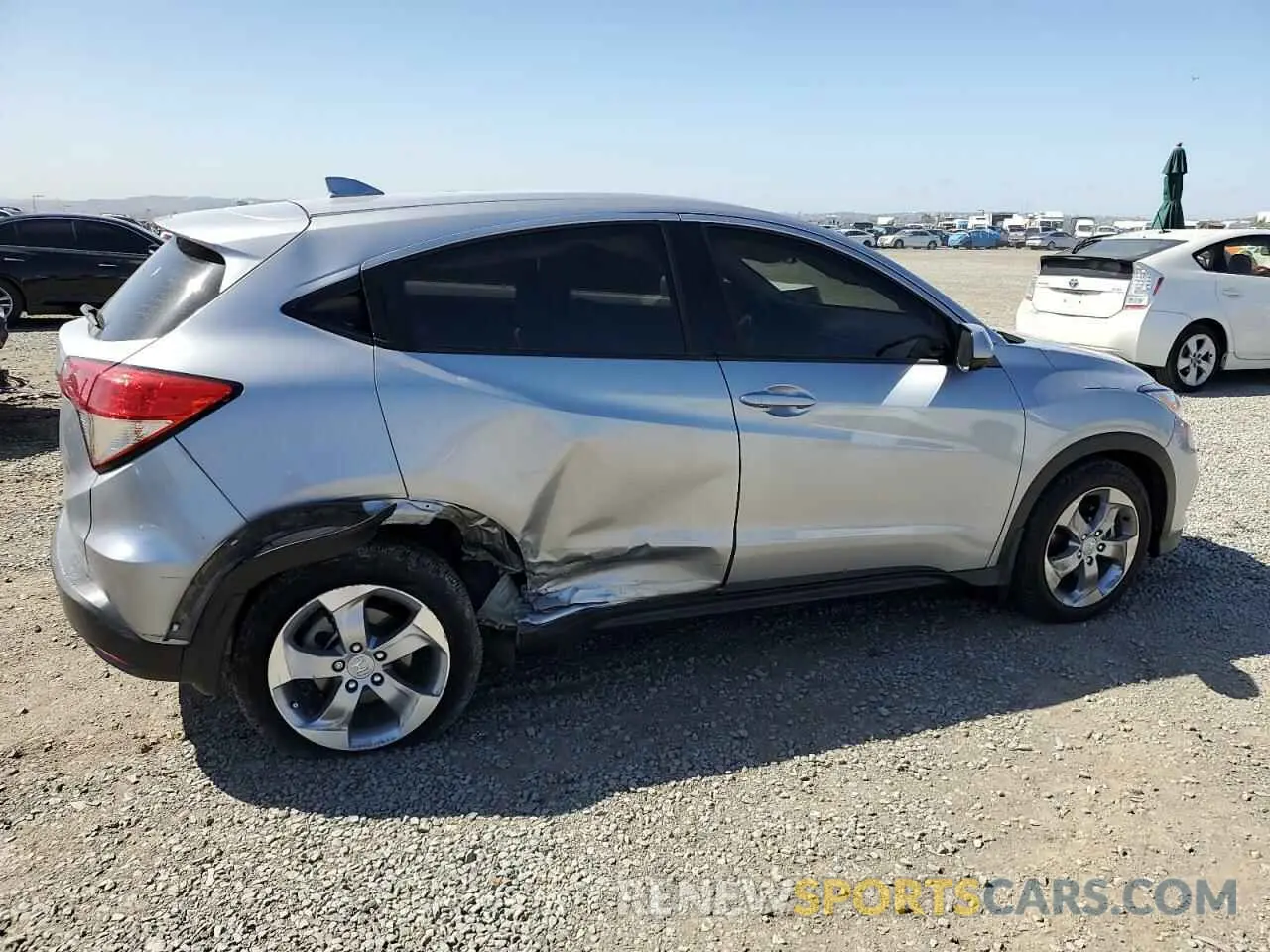 3 Photograph of a damaged car 3CZRU5H34NM724800 HONDA HR-V 2022