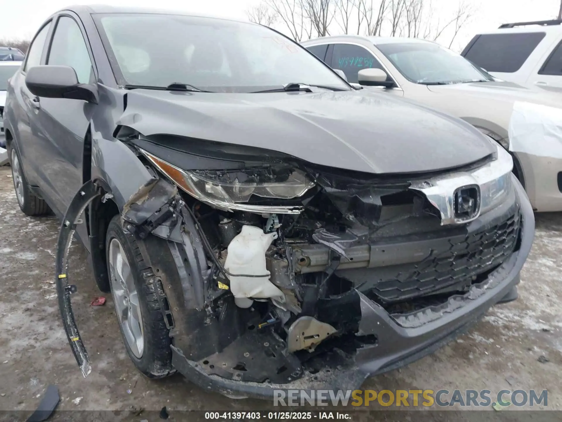 6 Photograph of a damaged car 3CZRU5H34NM731259 HONDA HR-V 2022