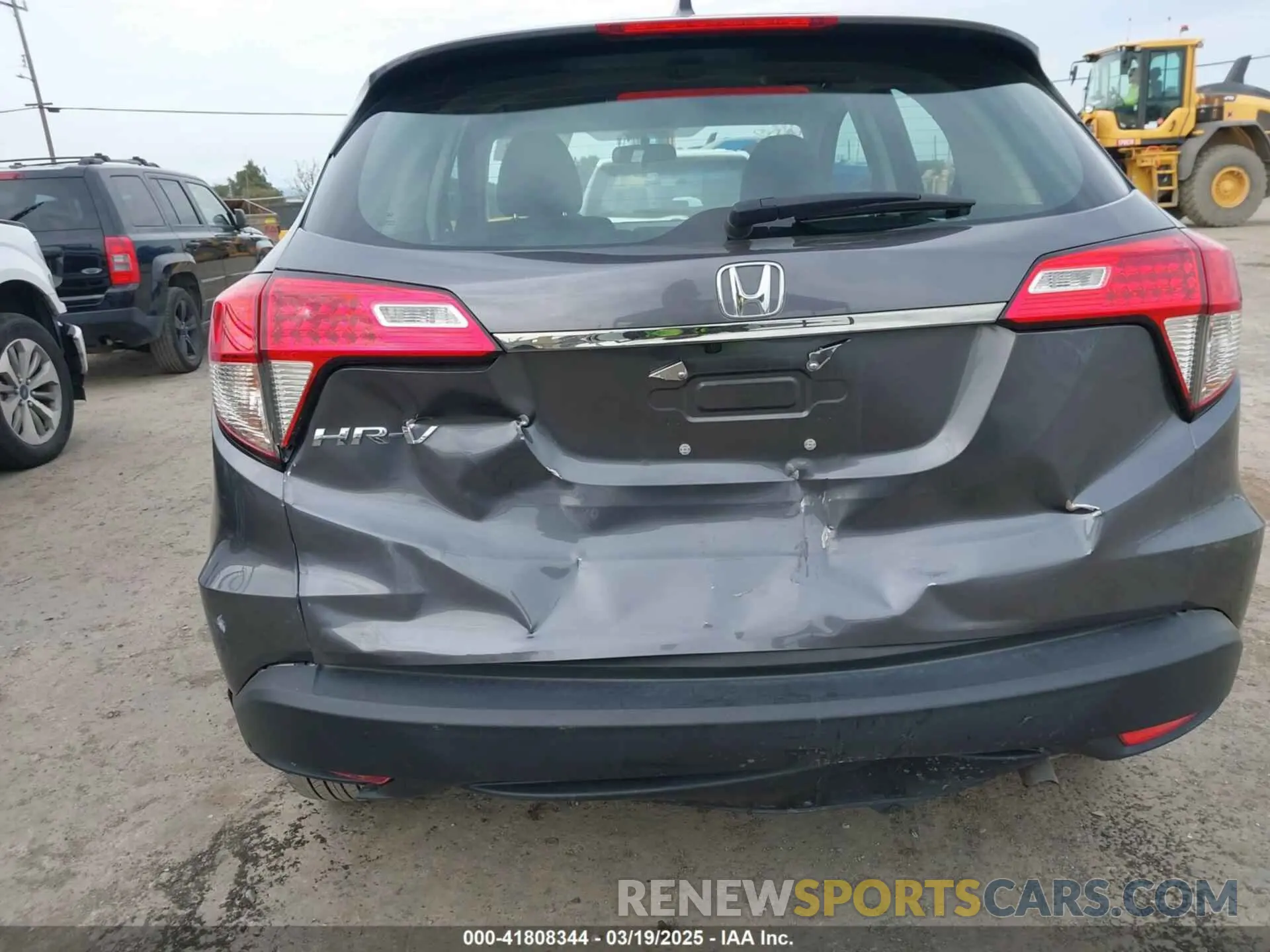6 Photograph of a damaged car 3CZRU5H36NM744031 HONDA HR-V 2022