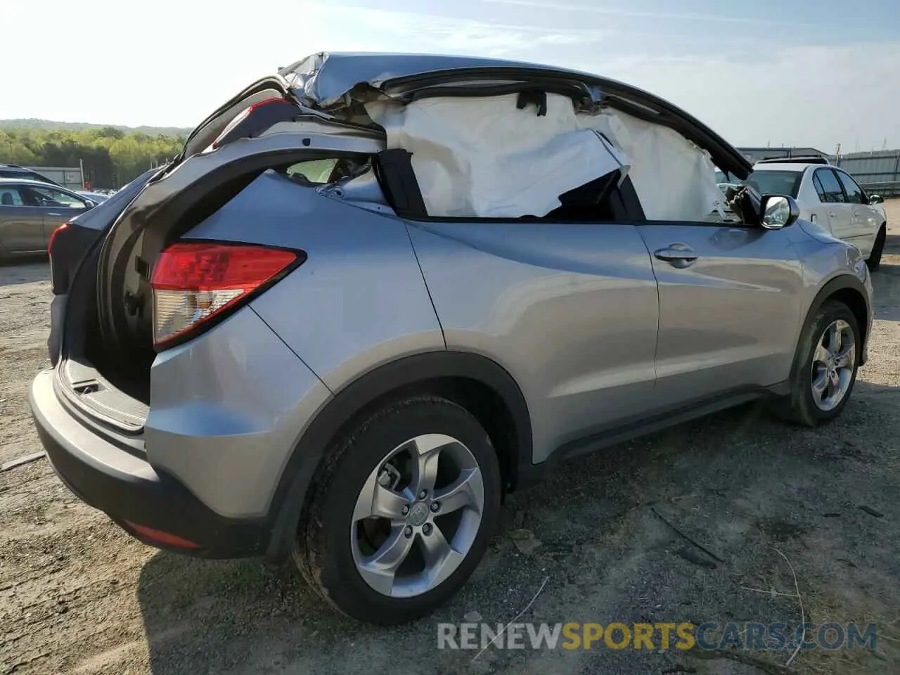 3 Photograph of a damaged car 3CZRU5H37NM706923 HONDA HR-V 2022