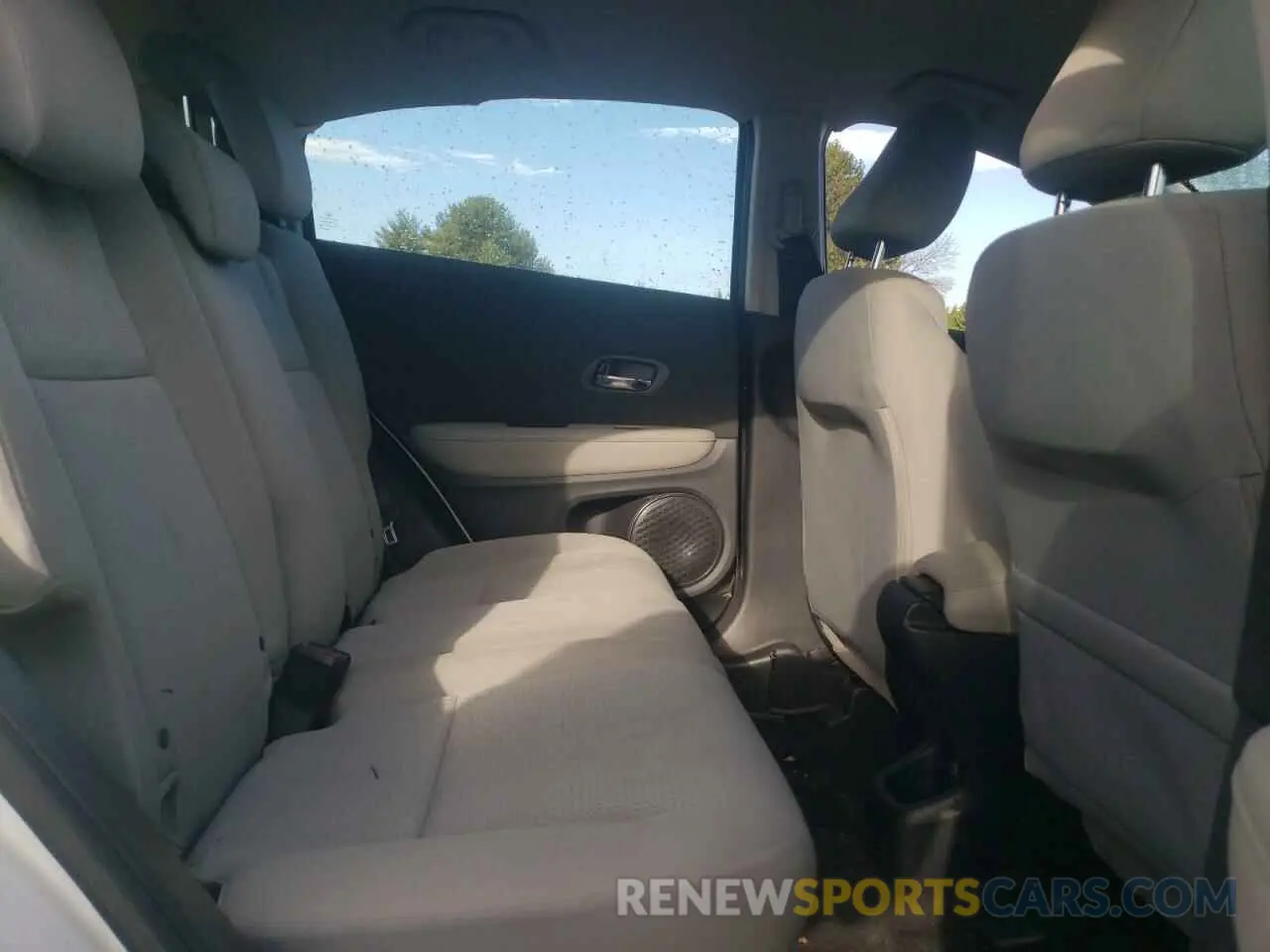 10 Photograph of a damaged car 3CZRU5H38NM723911 HONDA HR-V 2022