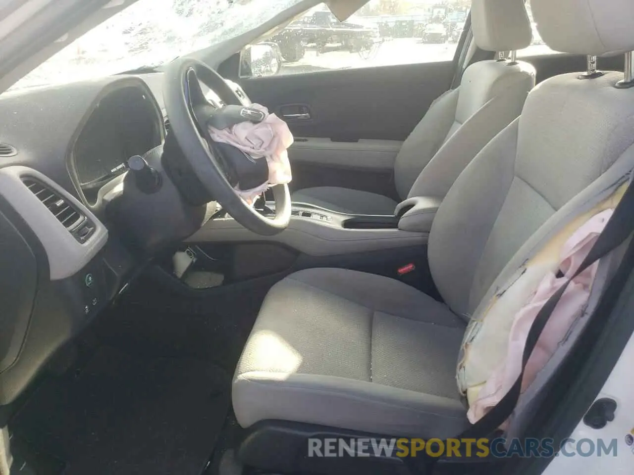 7 Photograph of a damaged car 3CZRU5H38NM723911 HONDA HR-V 2022