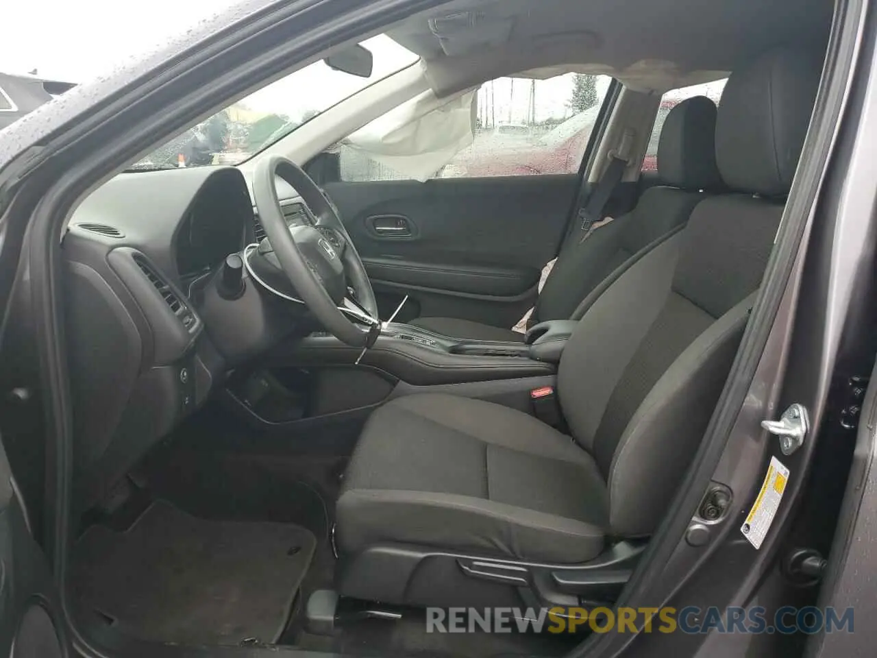 7 Photograph of a damaged car 3CZRU5H39NM723643 HONDA HR-V 2022