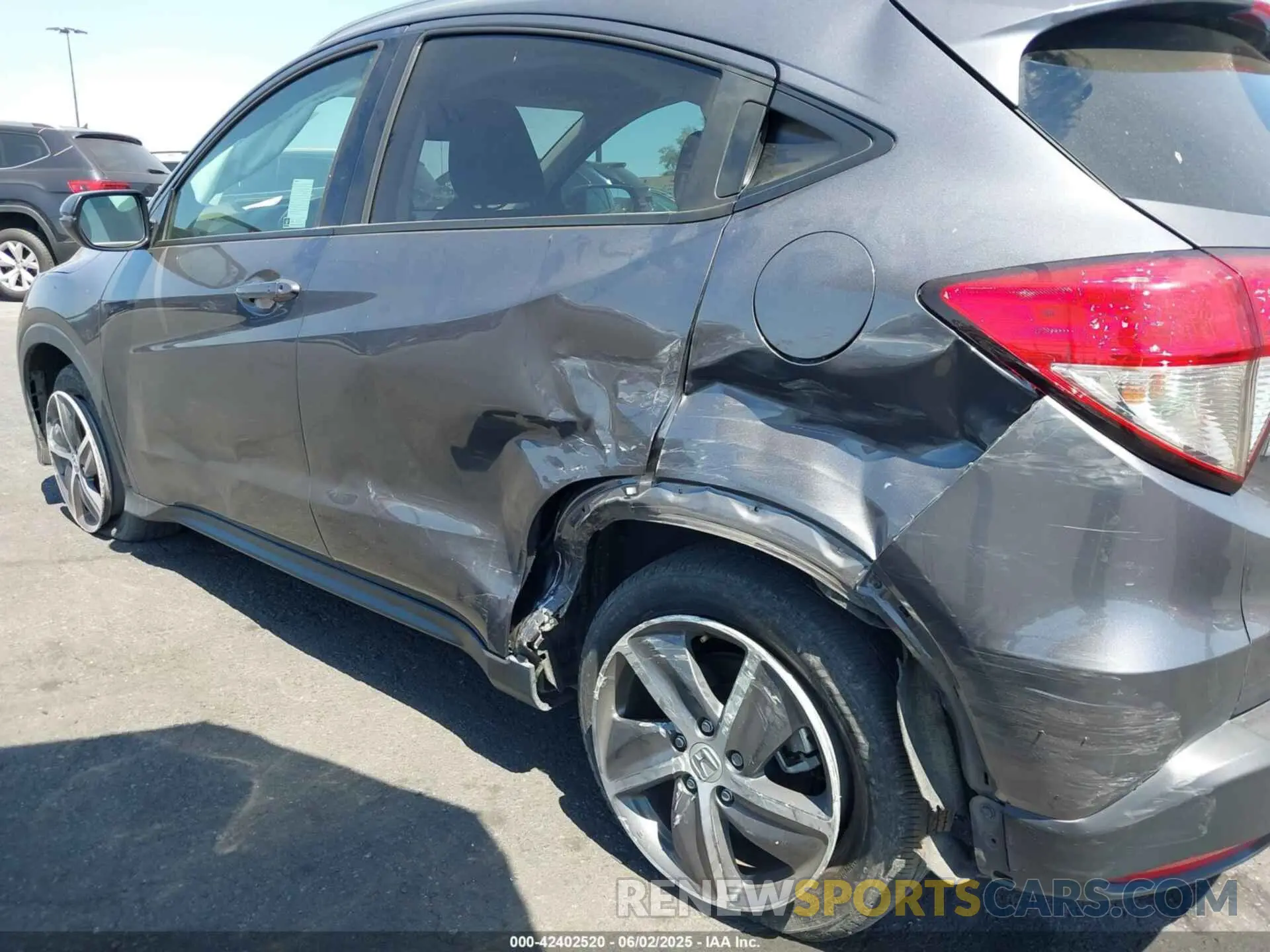 6 Photograph of a damaged car 3CZRU5H50NM711950 HONDA HR-V 2022