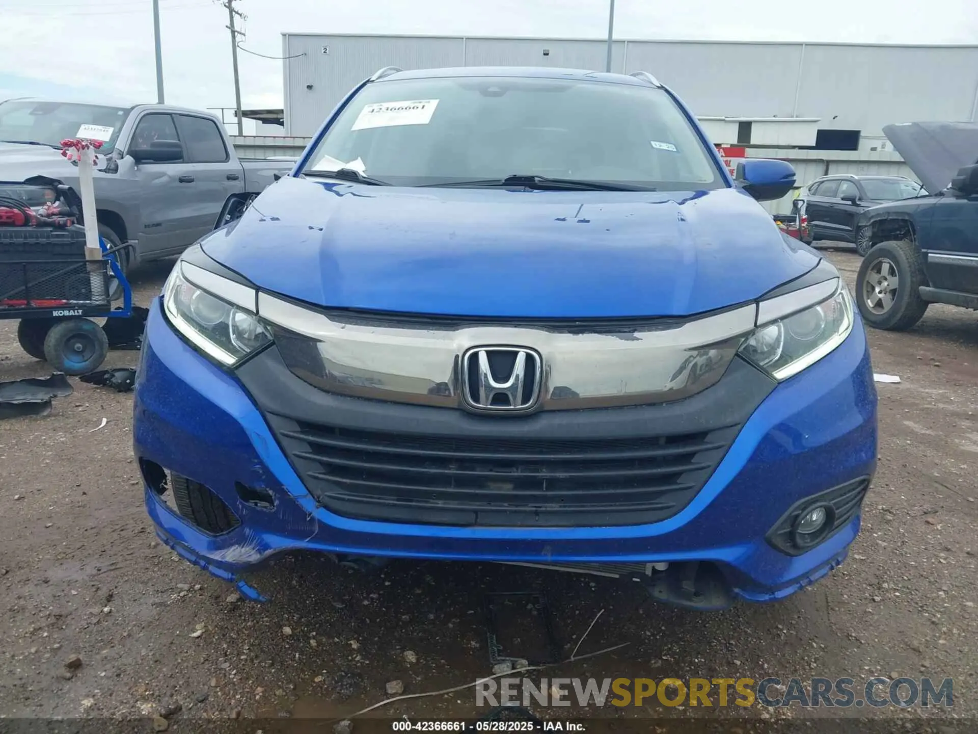 12 Photograph of a damaged car 3CZRU5H51NM710872 HONDA HR-V 2022