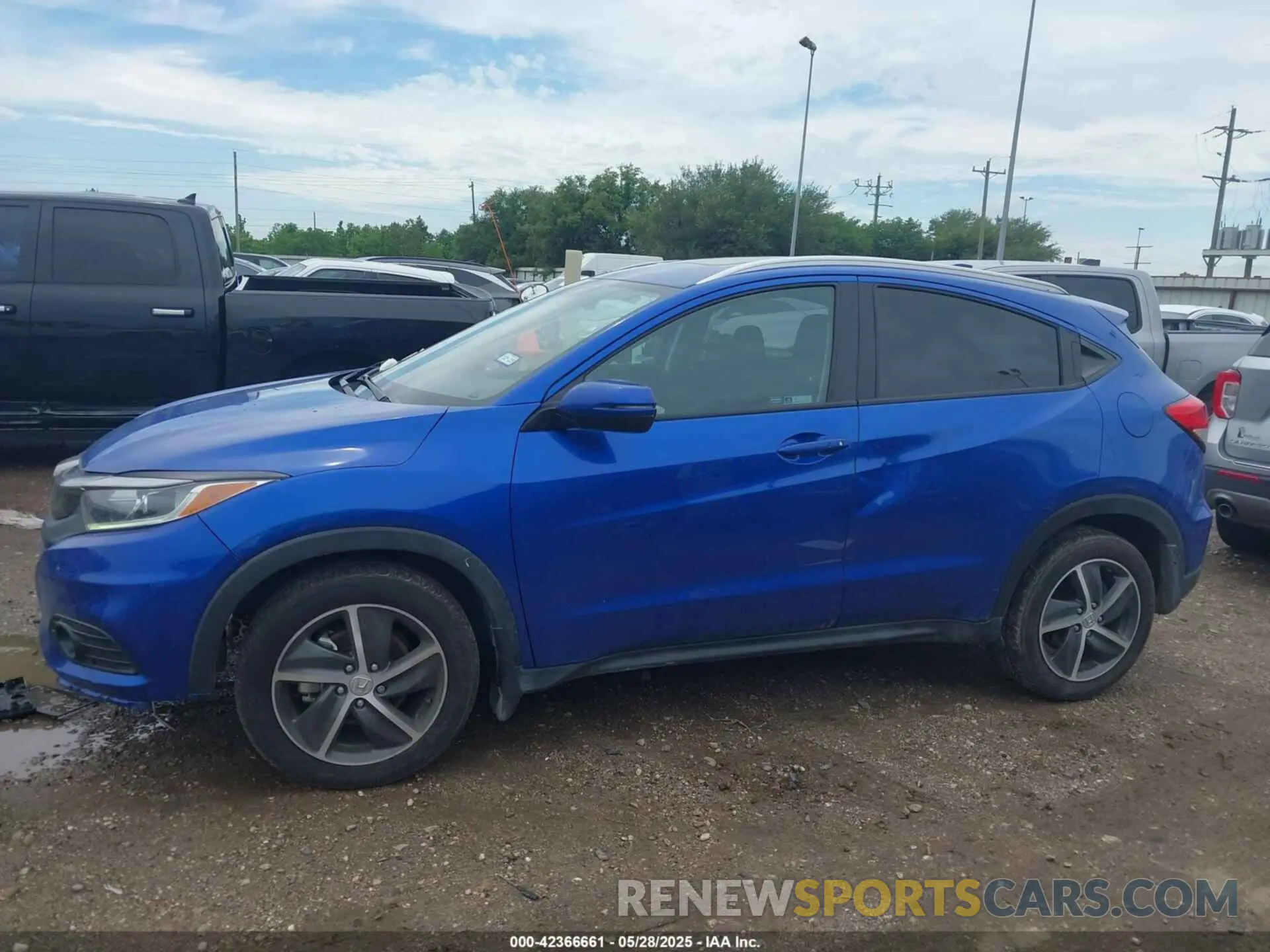 14 Photograph of a damaged car 3CZRU5H51NM710872 HONDA HR-V 2022