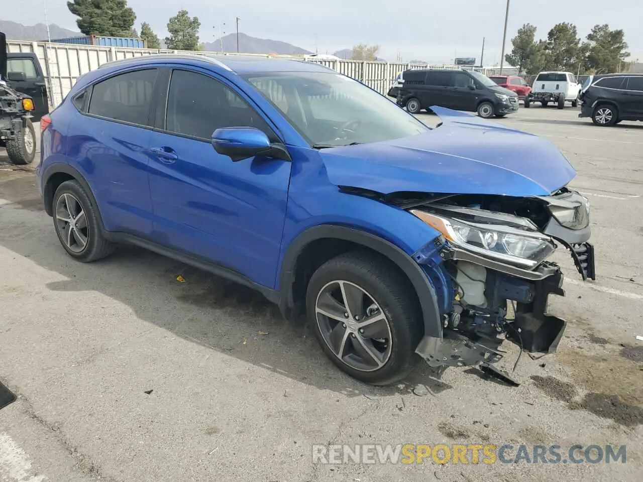 4 Photograph of a damaged car 3CZRU5H51NM715036 HONDA HR-V 2022