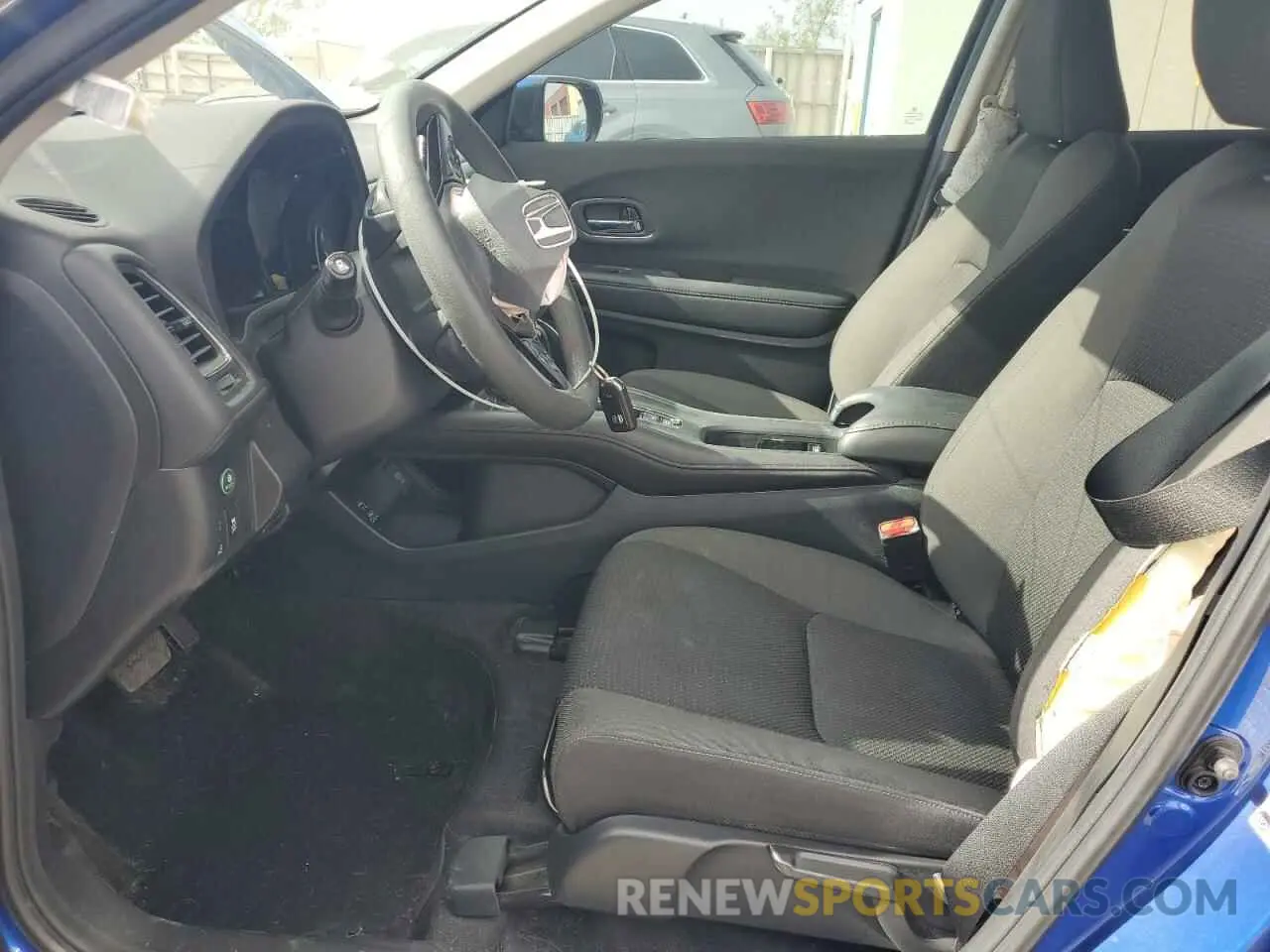 7 Photograph of a damaged car 3CZRU5H51NM715036 HONDA HR-V 2022