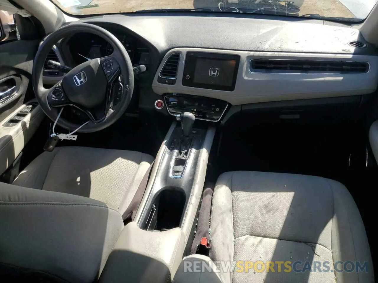 8 Photograph of a damaged car 3CZRU5H51NM717224 HONDA HR-V 2022