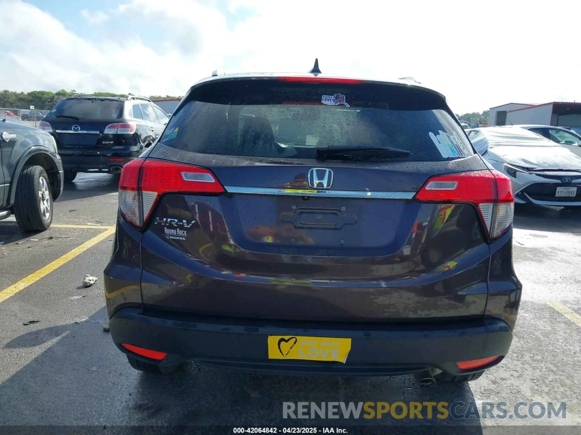 16 Photograph of a damaged car 3CZRU5H51NM719345 HONDA HR-V 2022