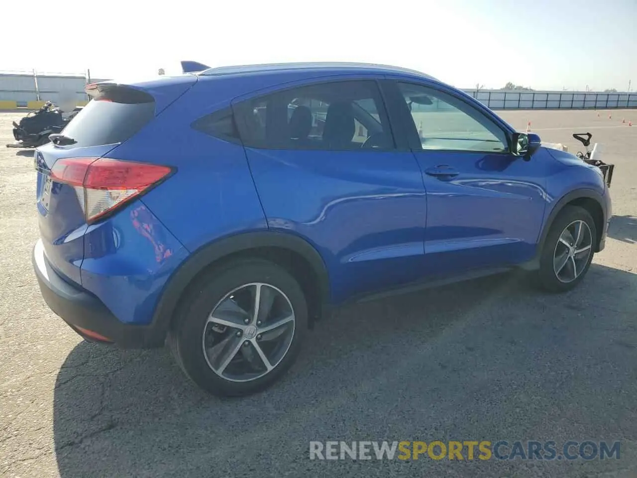 3 Photograph of a damaged car 3CZRU5H51NM727588 HONDA HR-V 2022