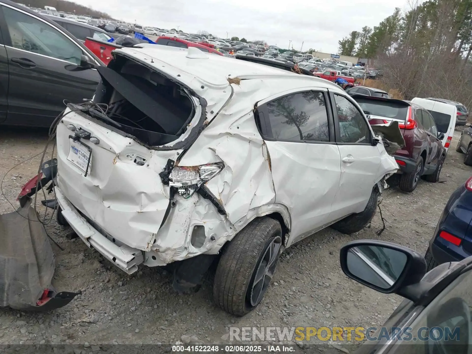 12 Photograph of a damaged car 3CZRU5H52NM730791 HONDA HR-V 2022