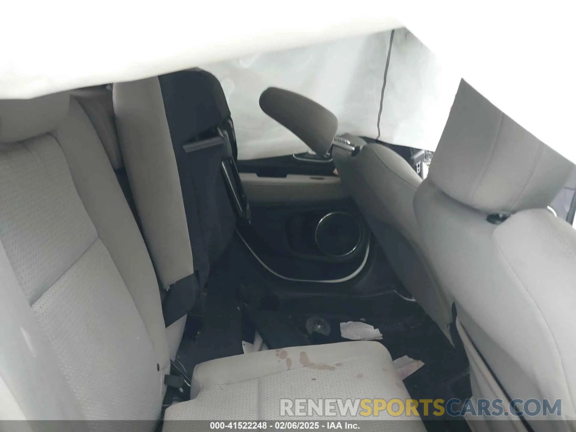 8 Photograph of a damaged car 3CZRU5H52NM730791 HONDA HR-V 2022